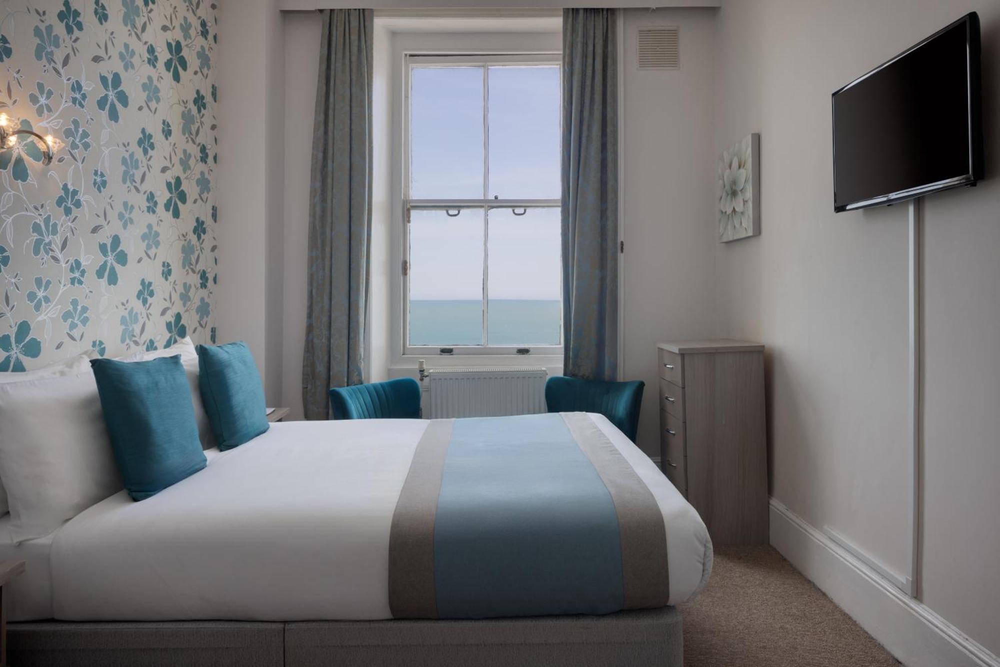 The Cumberland Hotel 3*