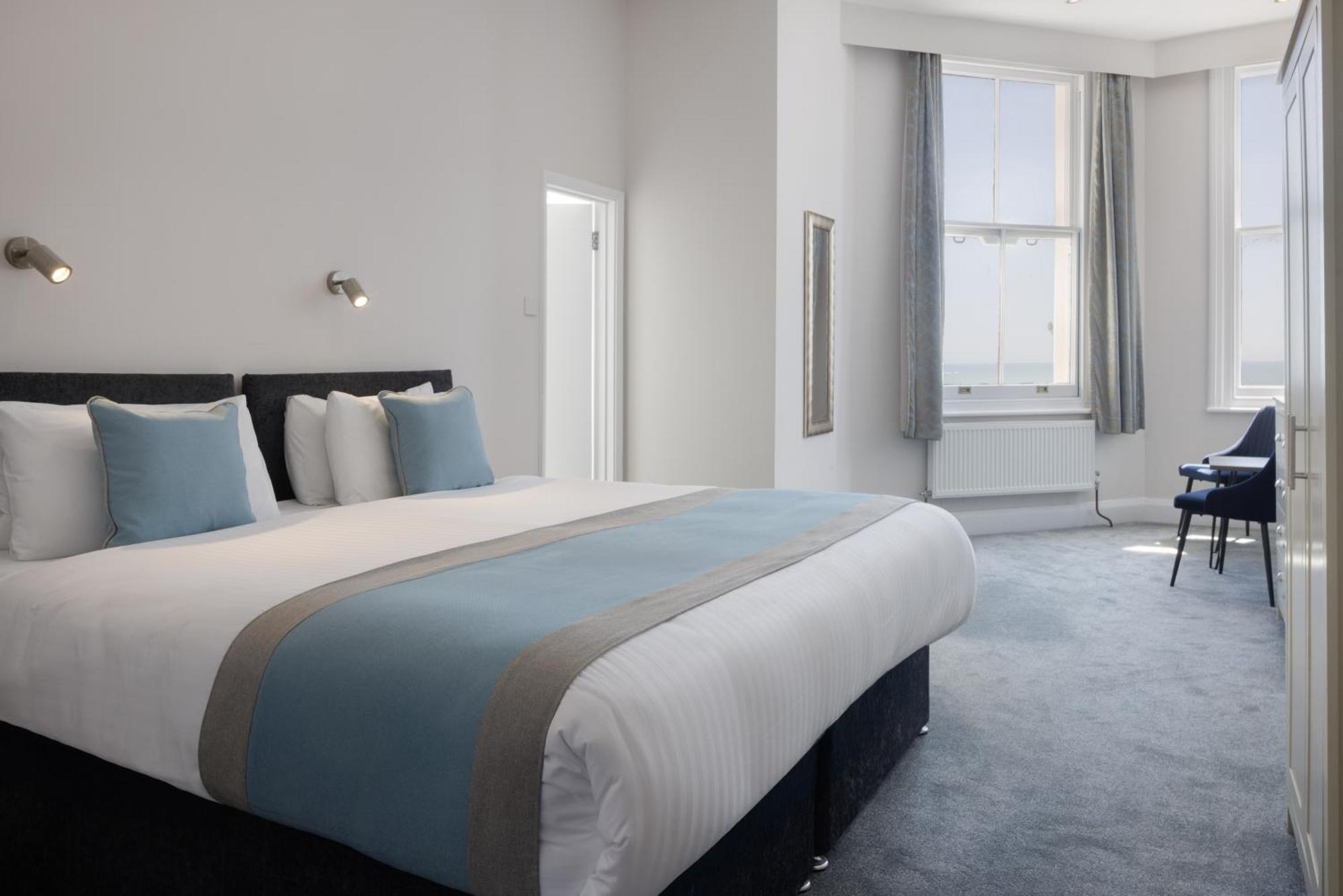 The Cumberland 3*